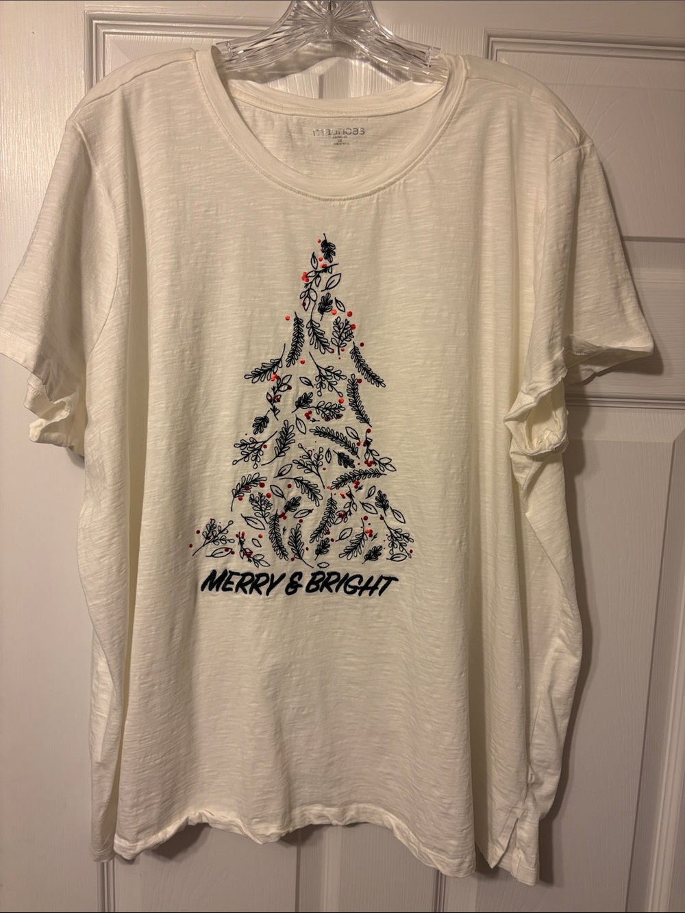 Maurices White βMerry & Bright' Short-Sleeve Tee w/ Dark green &Red Tree Graphic